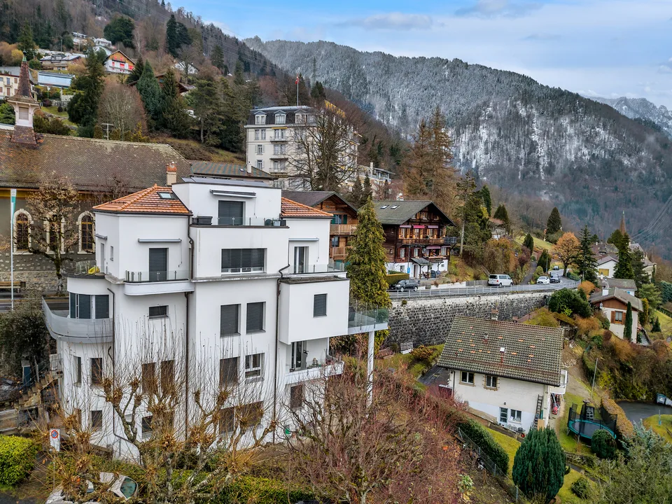 Vollvermietetes Mehrfamilienhaus oberhalb von Montreux