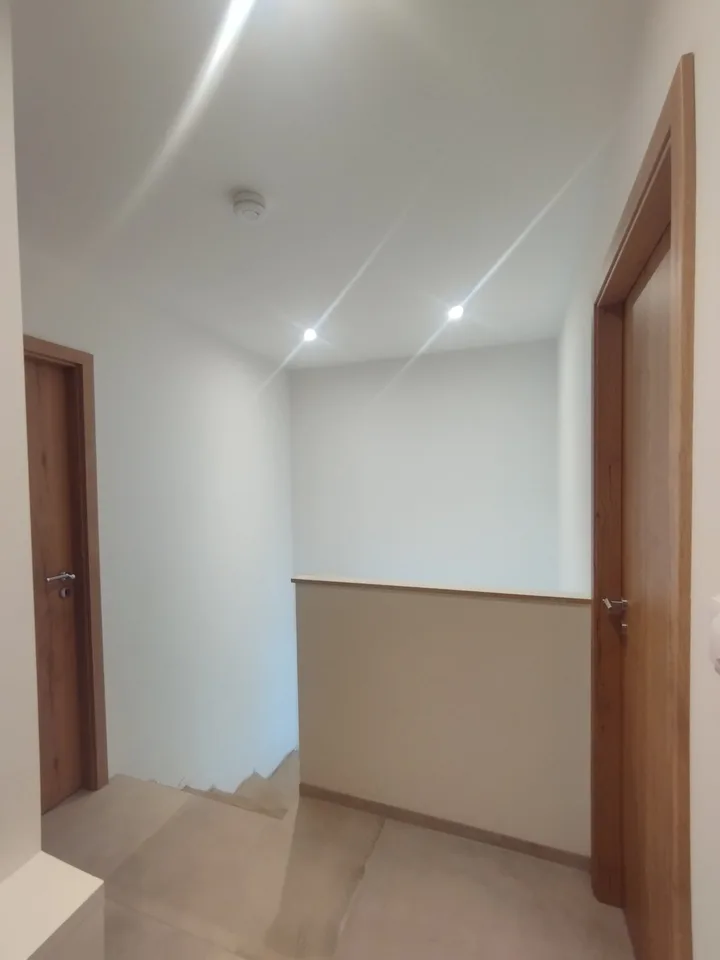 Casa contemporanea vicina al confine svizzero – foto 6 di 13