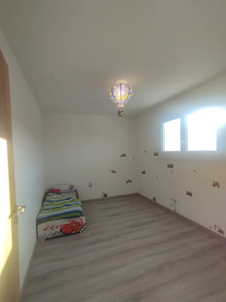 Casa contemporanea vicina al confine svizzero – foto 12 di 13