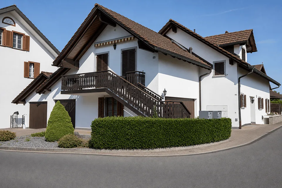Casa unifamiliare attraente con dependance