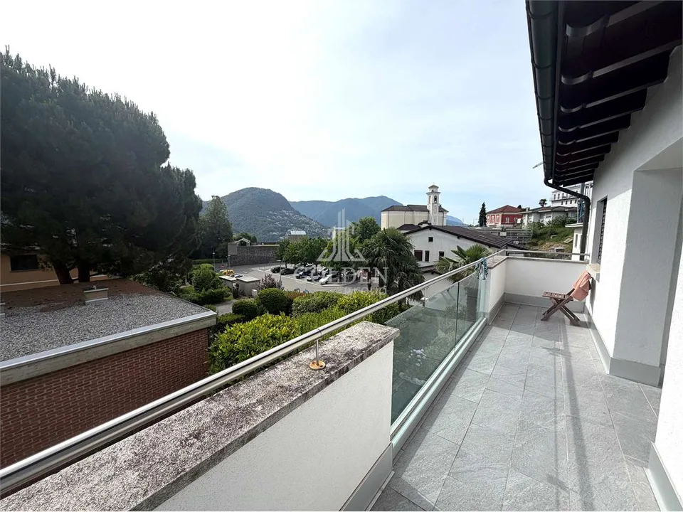 Porza, prächtiges Haus mit 5.5 Zimmern, Panoramaterrasse und Einheit – Foto 8 von 13