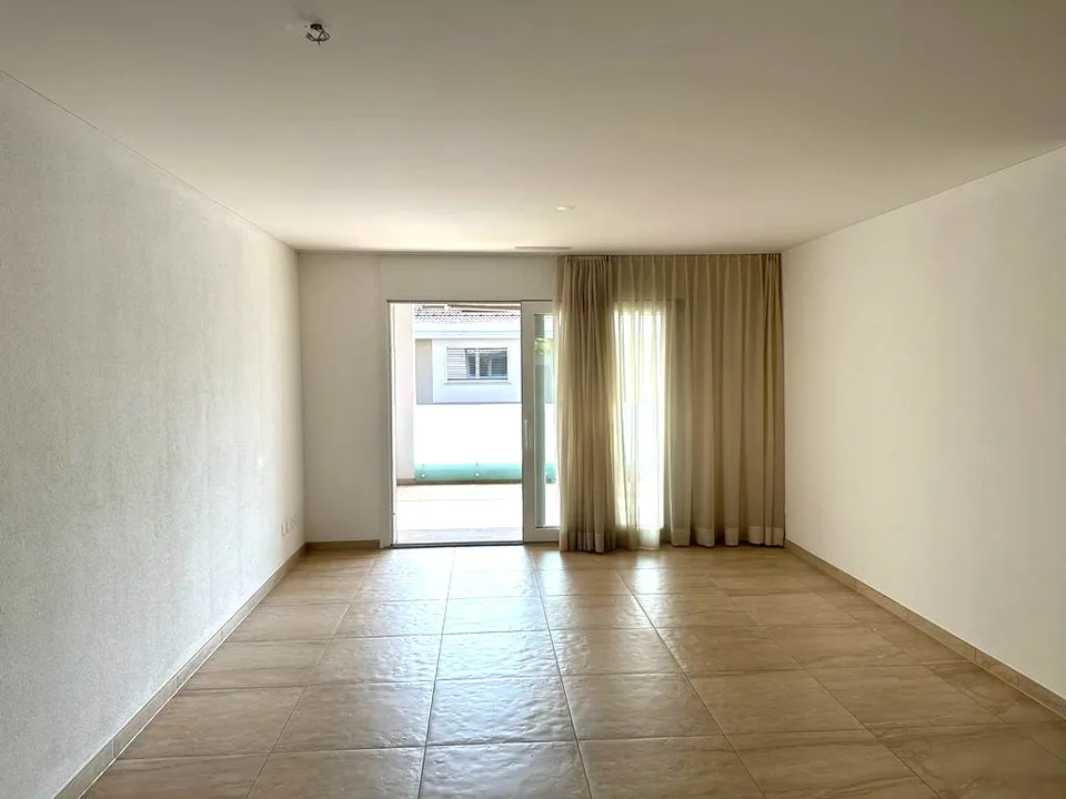 Piacevole 3.5 locali, buone finiture, ottima posizione!