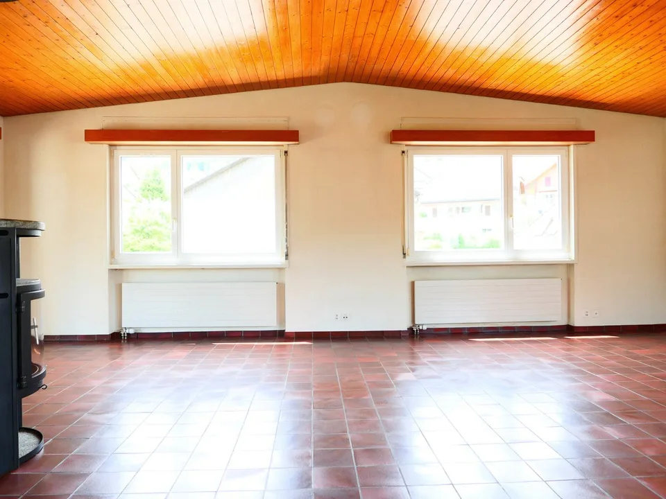 Freistehendes, gepflegtes Einfamilienhaus mit erhöhter Wohn- und Aussichtslage ...