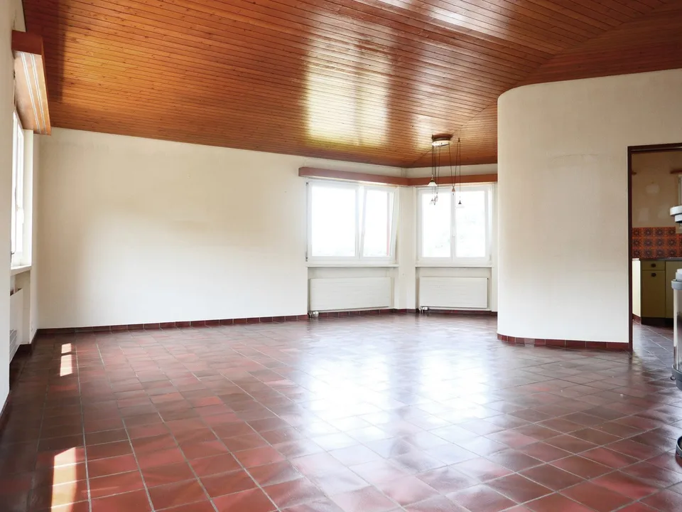 Maison individuelle, bien entretenue avec emplacement élevé pour vivre et une belle vue ... – photo 6 sur 20