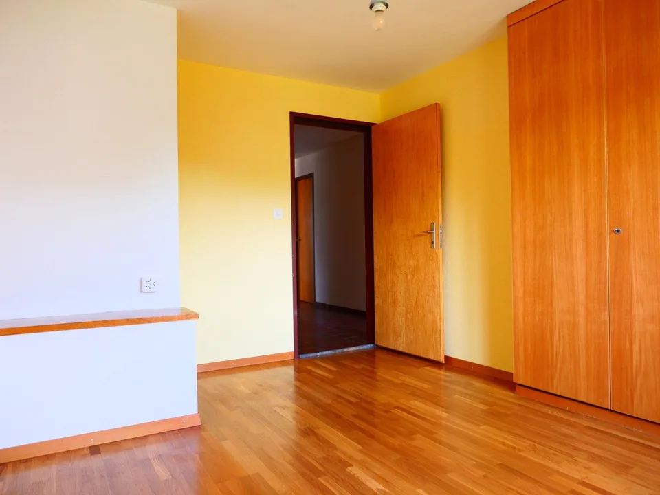 Maison individuelle, bien entretenue avec emplacement élevé pour vivre et une belle vue ... – photo 12 sur 20