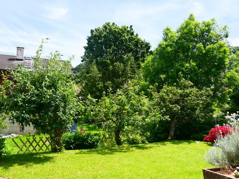 Maison individuelle, bien entretenue avec emplacement élevé pour vivre et une belle vue ... – photo 17 sur 20
