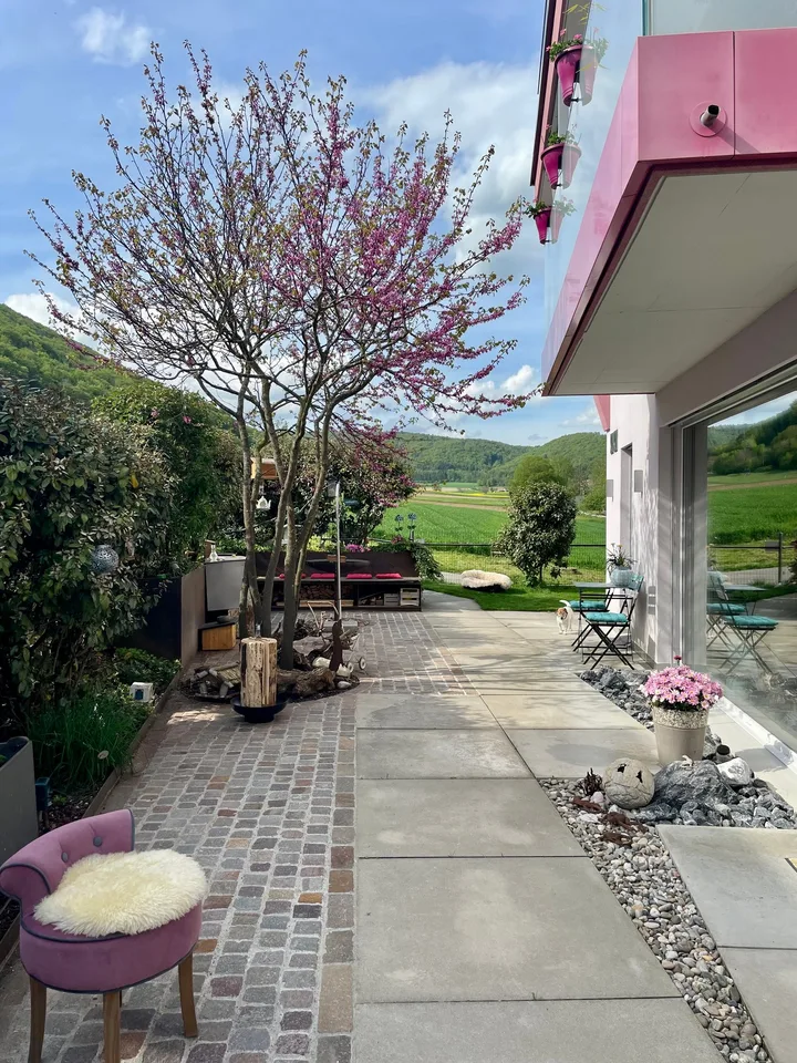 Modernes Minergie-Einfamilienhaus mit Pool, Sauna und atemberaubendem Ausblick in Beringen – Foto 10 von 27