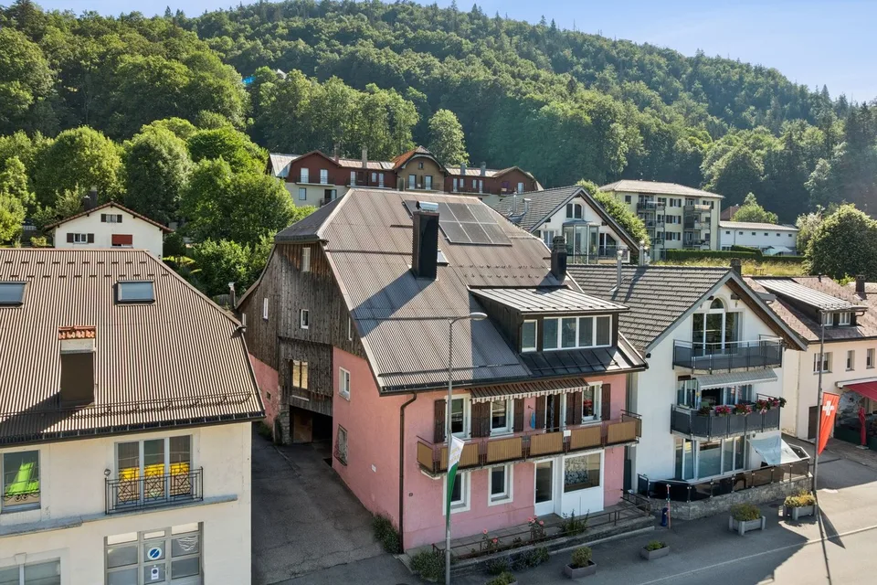 Edificio con potenziale promozionale - vista impareggiabile sul lago di Joux