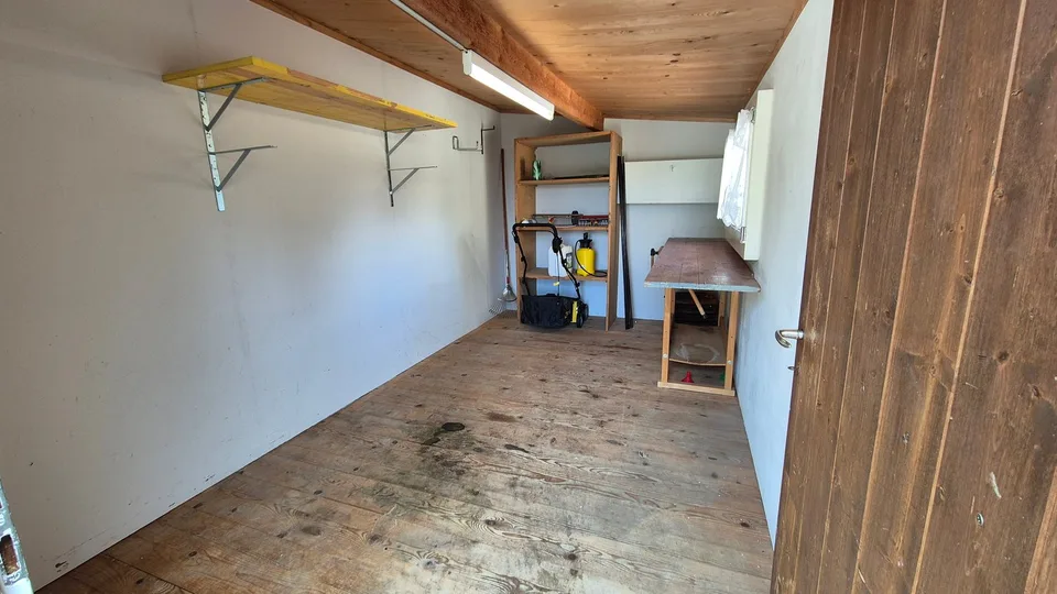 Familienfreundliches 5.5-Zimmer-Einfamilienhaus mit viel Platz und Wintergarten in Klingnau
