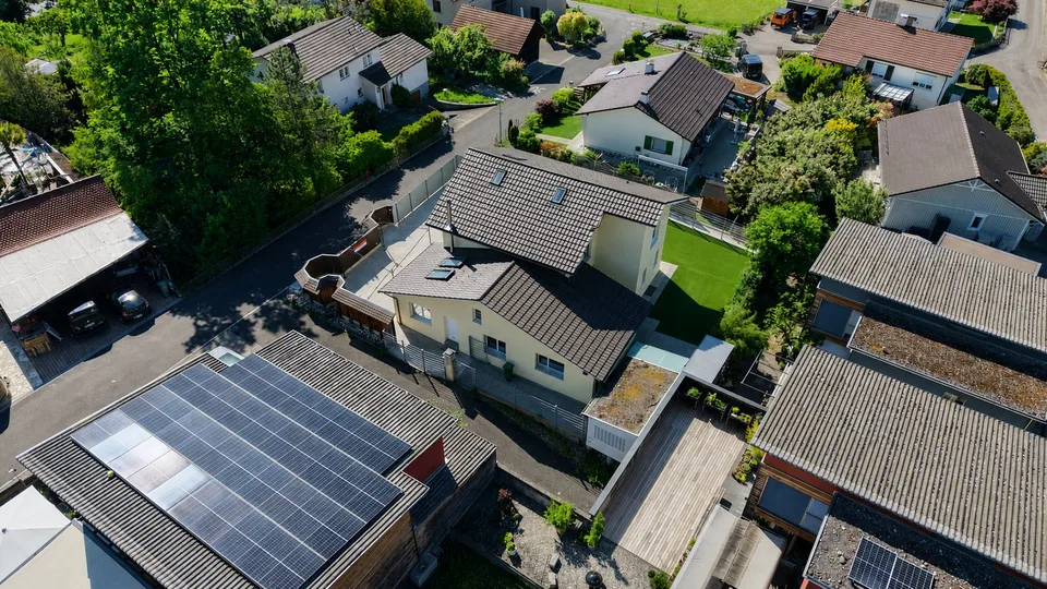 Familienfreundliches 5.5-Zimmer-Einfamilienhaus mit viel Platz und Wintergarten in Klingnau