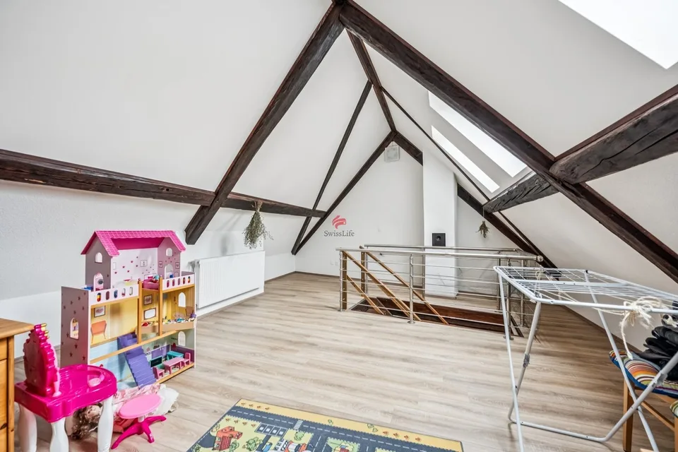Casa multifamiliare attraente con redditi locativi stabili – foto 6 di 10