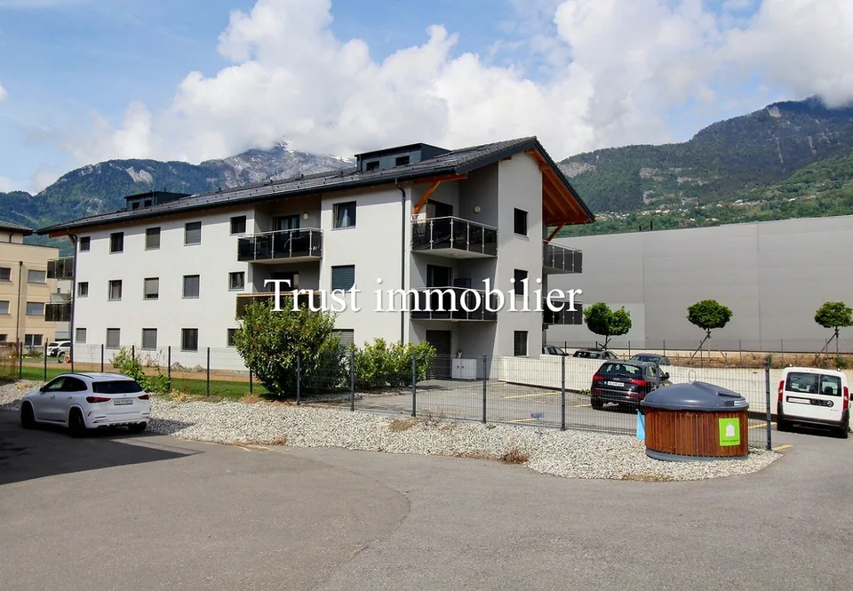 9003. EXCLUSIVITE. IMMEUBLE DE RENDEMENT. VALAIS, Conthey
