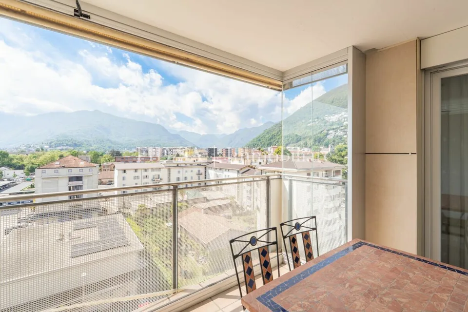 LOCARNO - Appartamento in centro con vista aperta dal 7° piano