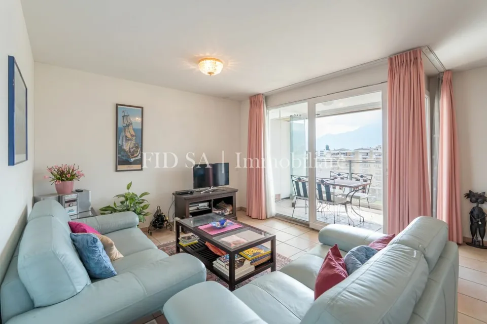 LOCARNO - Wohnung im Zentrum mit freiem Blick vom 7. Stock