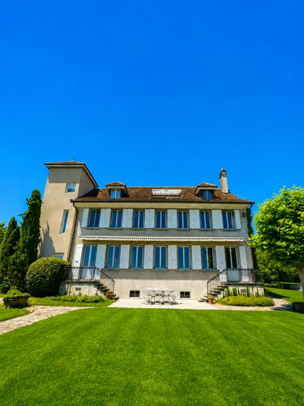 Exceptional Waterfront Property in Nyon
