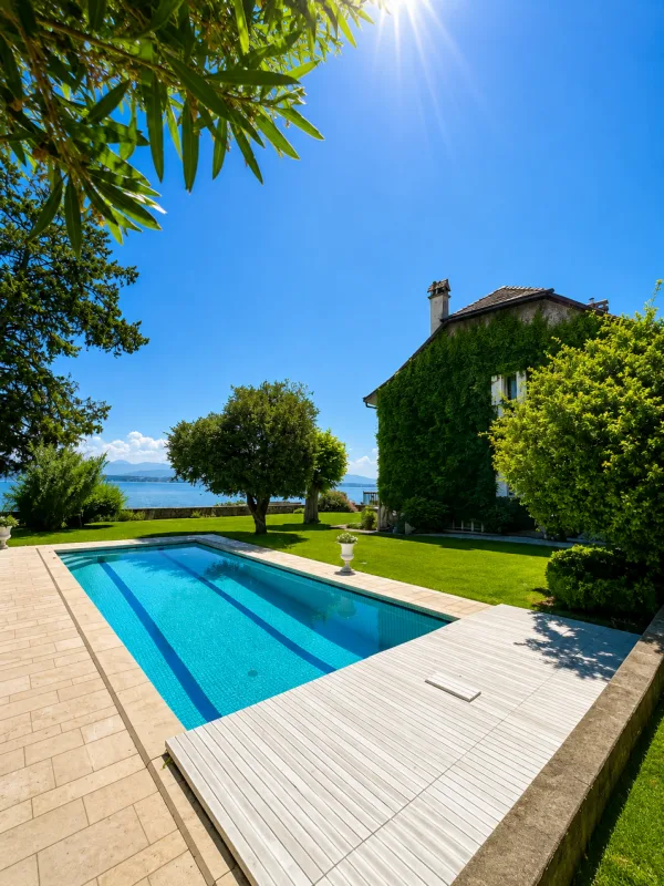 Außergewöhnliches Wassergrundstück in Nyon – Foto 10 von 30