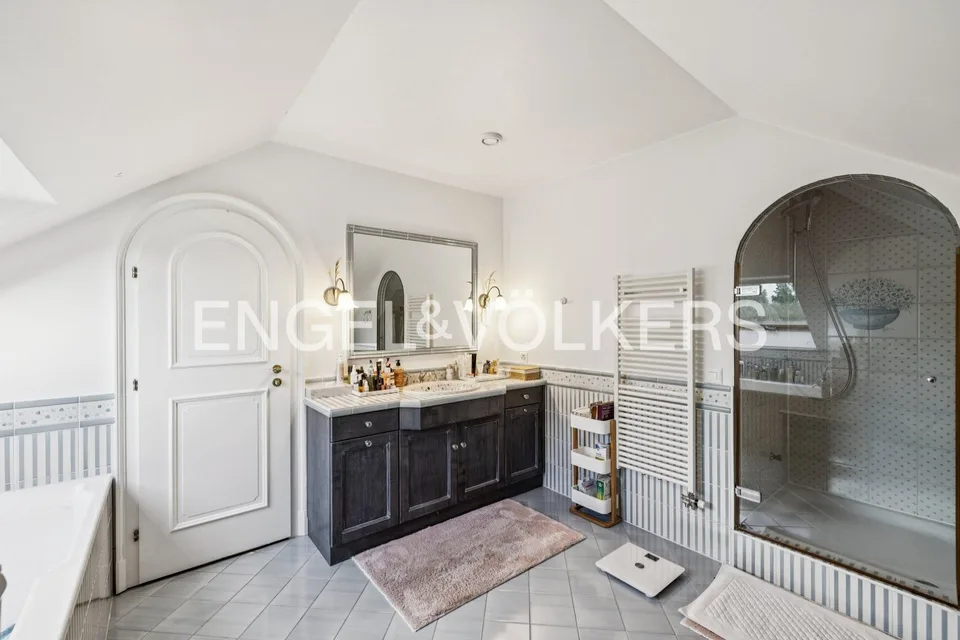 Elegantes Familienhaus in Cologny – Foto 6 von 11