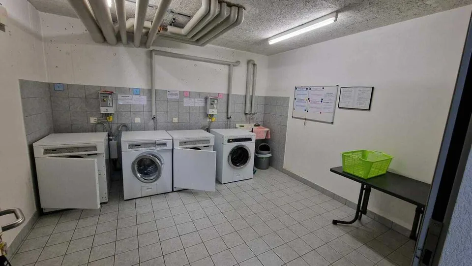 SEHR SCHÖNES 2-ZIMMER-WOHNUNG - WIE NEU - IN BAINS DE SAILLON KOMPLEX – Foto 13 von 13
