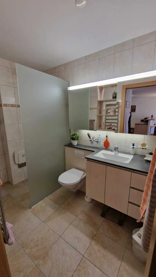 SEHR SCHÖNES 2-ZIMMER-WOHNUNG - WIE NEU - IN BAINS DE SAILLON KOMPLEX – Foto 6 von 13