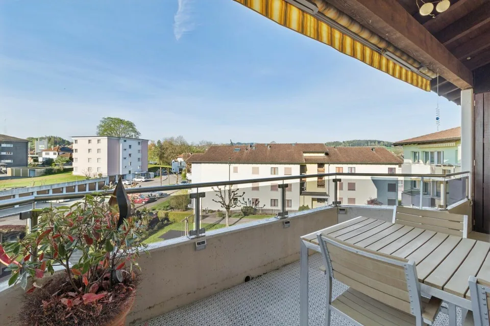 4.5 Zimmer Wohnung an ruhiger Lage