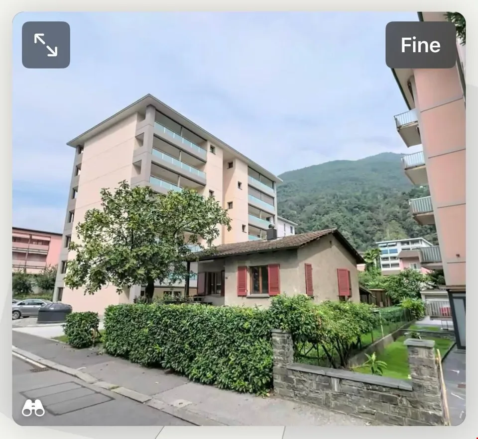 Casetta con terreno edificabile / Haus mit Bauland