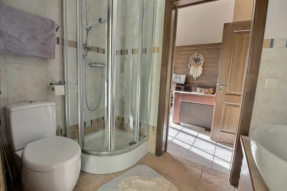 Chalet di 7 locali ad Anzère – foto 13 di 18
