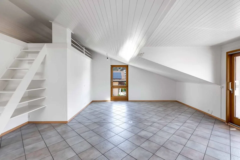 Vicino a Vevey: appartamento luminoso di 4.5 locali con ufficio indipendente
