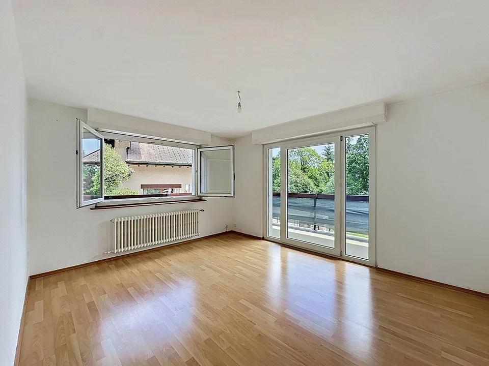 In esclusiva - Grande appartamento con giardino privato, terrazza e balcone