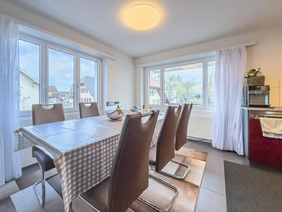 Casa residenziale e commerciale ben curata in vendita a Melchnau – foto 14 di 16