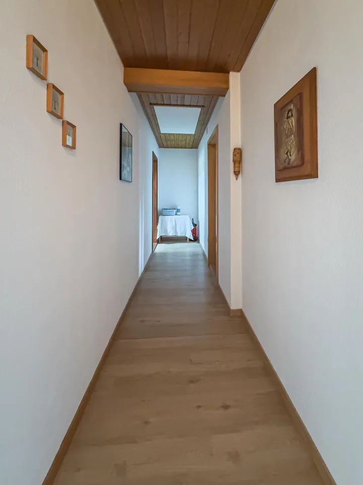 Casa residenziale e commerciale ben curata in vendita a Melchnau – foto 10 di 16