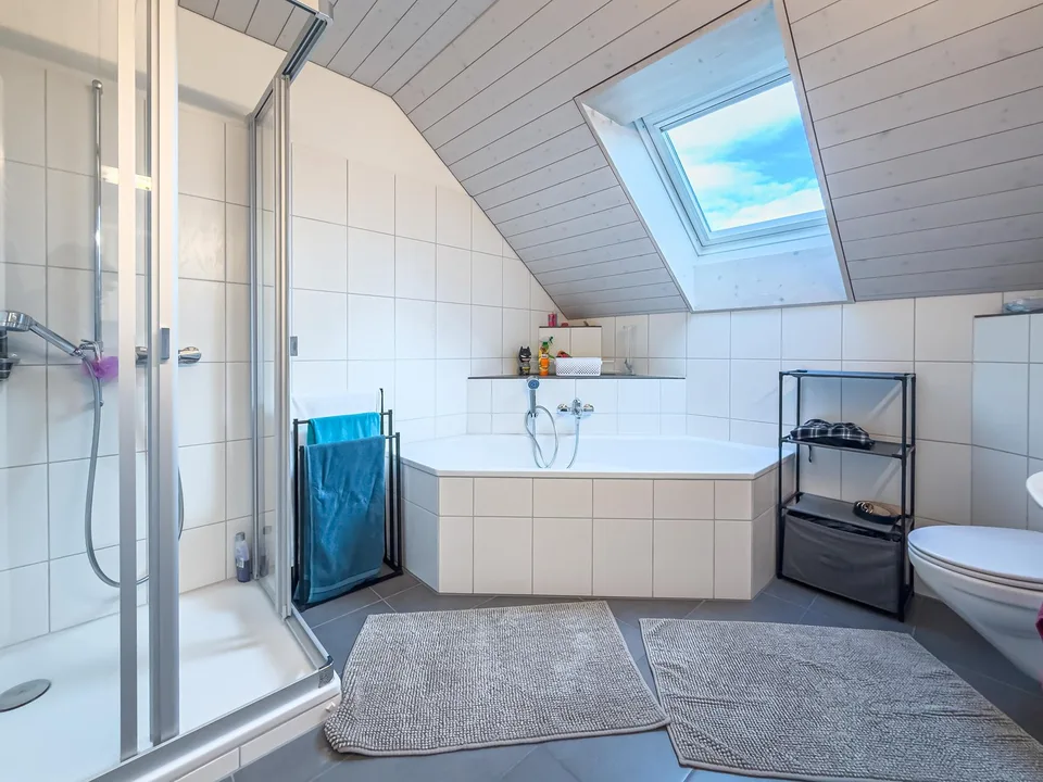 Casa residenziale e commerciale ben curata in vendita a Melchnau – foto 11 di 16