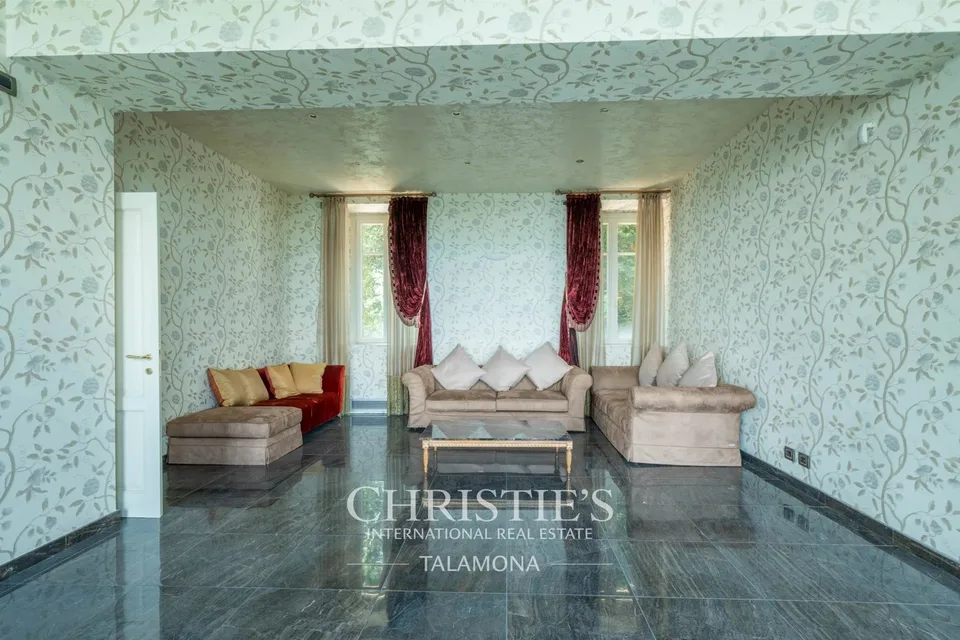 Villa di prestigio con piscina, parco e pontile sul lago a Belgirate – foto 7 di 13