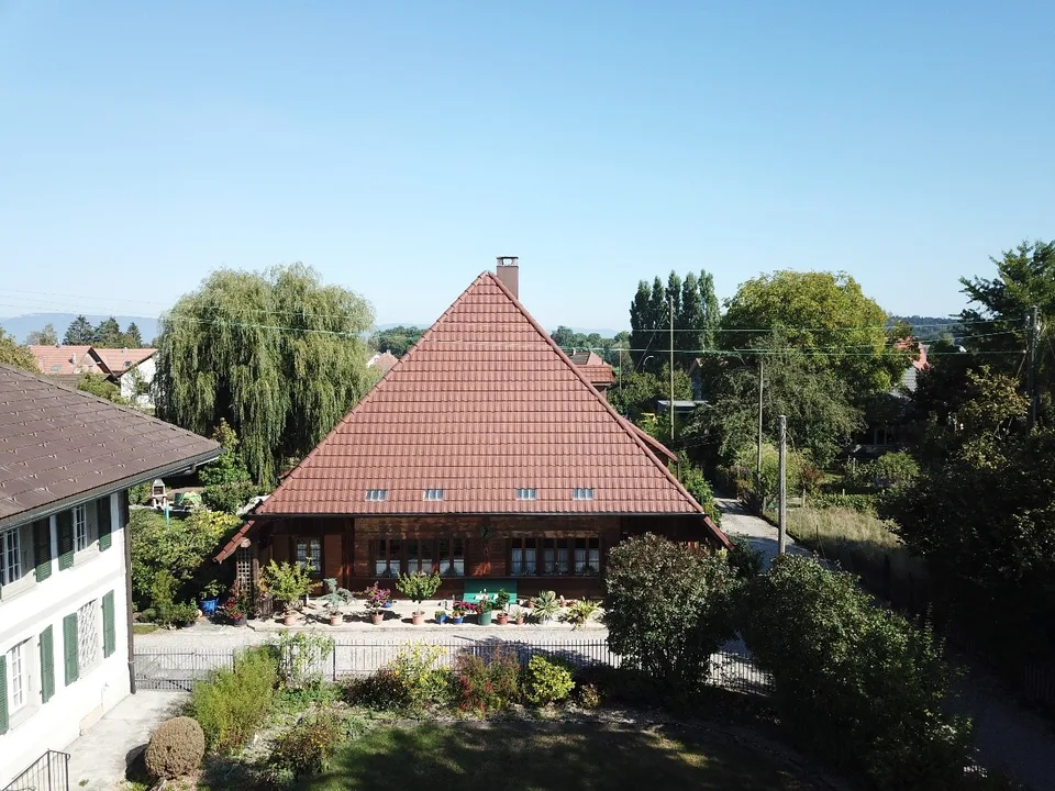 Casa colonica di 5,5 locali con grande potenziale di ampliamento nel suggestivo Lotzwil