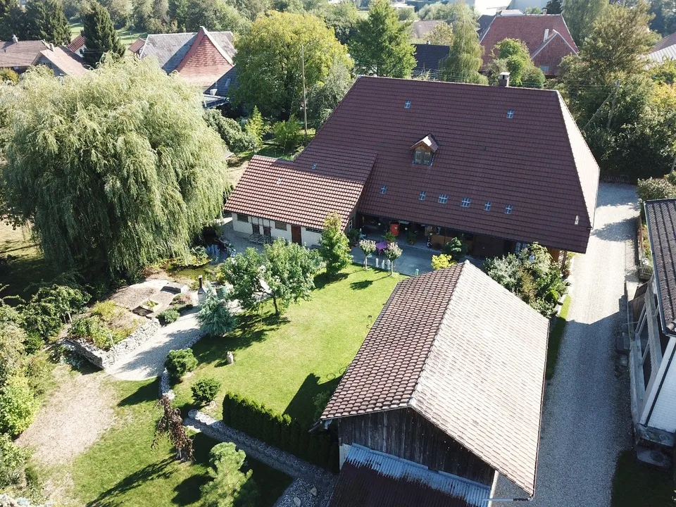 5.5-Zimmer-Bauernhaus mit grossem Ausbaupotenzial im idyllischen Lotzwil