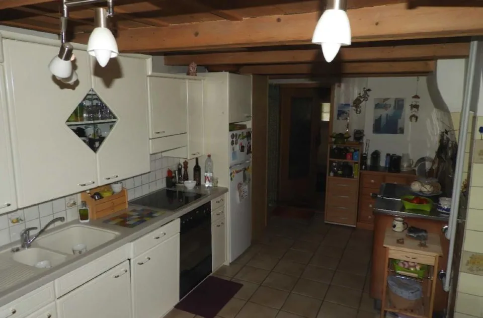 Casa colonica di 5,5 locali con grande potenziale di ampliamento nel suggestivo Lotzwil