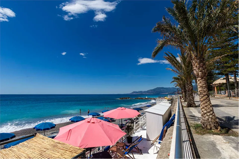BUILDING "LE MUSE" - FRONTE MARE