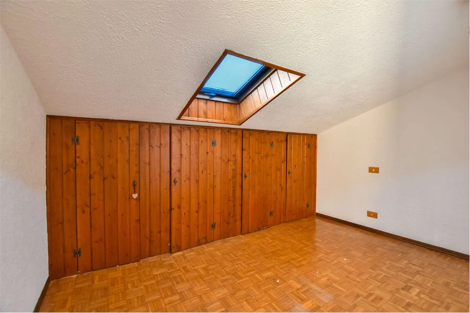 Bellissima villa indipendente in un contesto riservato, con ampio giar – foto 13 di 13