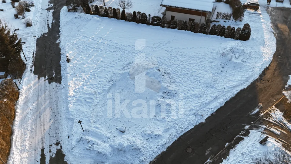 Terrain constructible à Praz-sur-Arly   855 m² pour votre chalet ou projet immobilier, emplacement rare