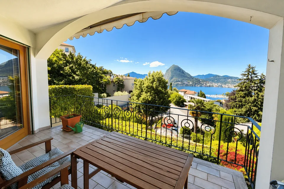 Appartamento 4.5 locali con vista aperta su lago e montagne