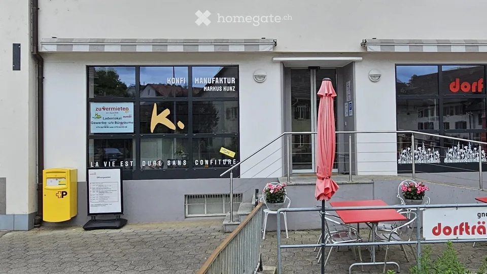 Gewerberäume mit Laden im Zentrum von Herznach
