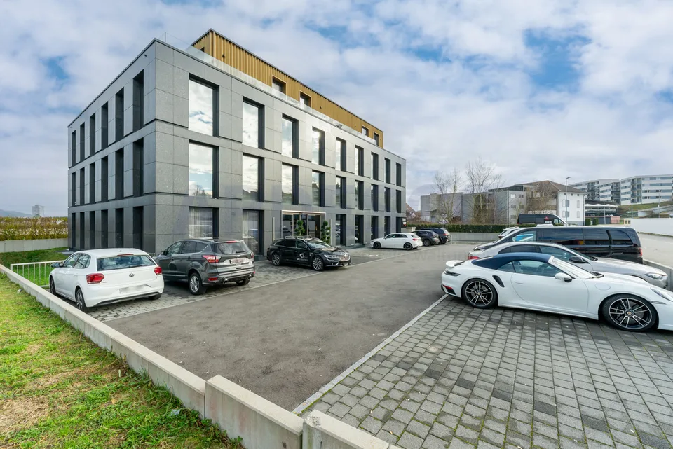 Progettazione di sede aziendale moderna – foto 8 di 9