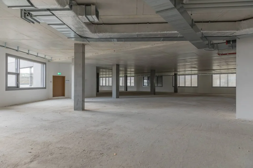 Magnifique surface de 600 m2 au 2ème étage d'un bâtiment moderne