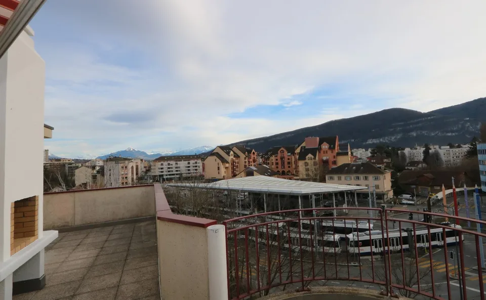 Appartamento attico di 5 locali con soppalco e terrazza a Thônex – foto 12 di 13