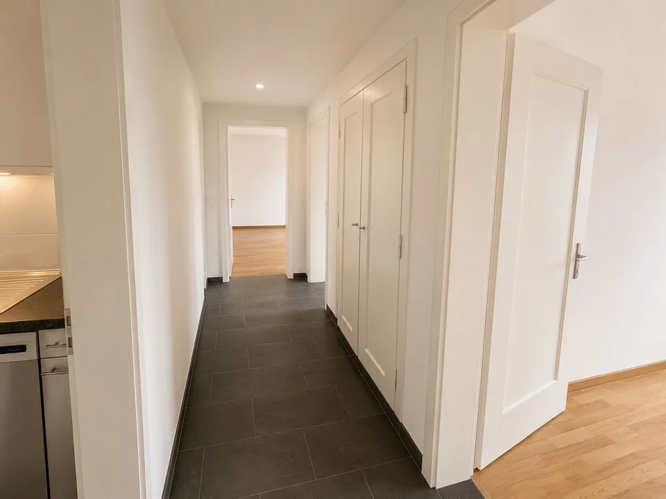 4-bedroom apartment, ground floor left
