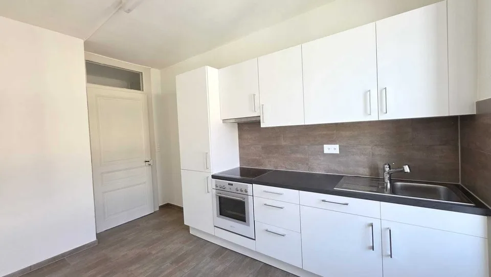 Bello appartamento di 3 locali con balcone