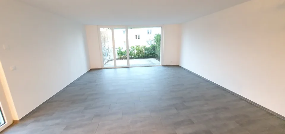 Appartement duplex lumineux 4.5 pièces avec espace de séjour et ascenseur à Attiswil