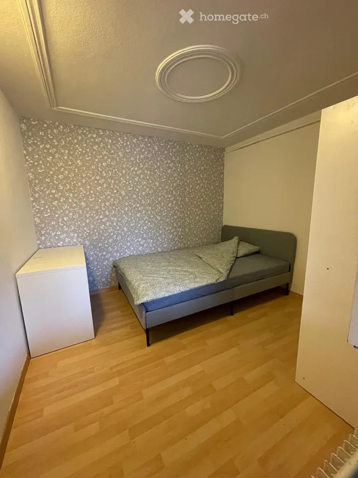 Möbliertes Zimmer zu vermieten in Balsthal