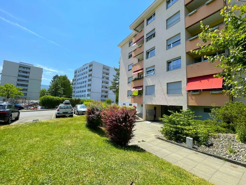 Bello appartamento 4.5 locali ristrutturato con vista a Delémont