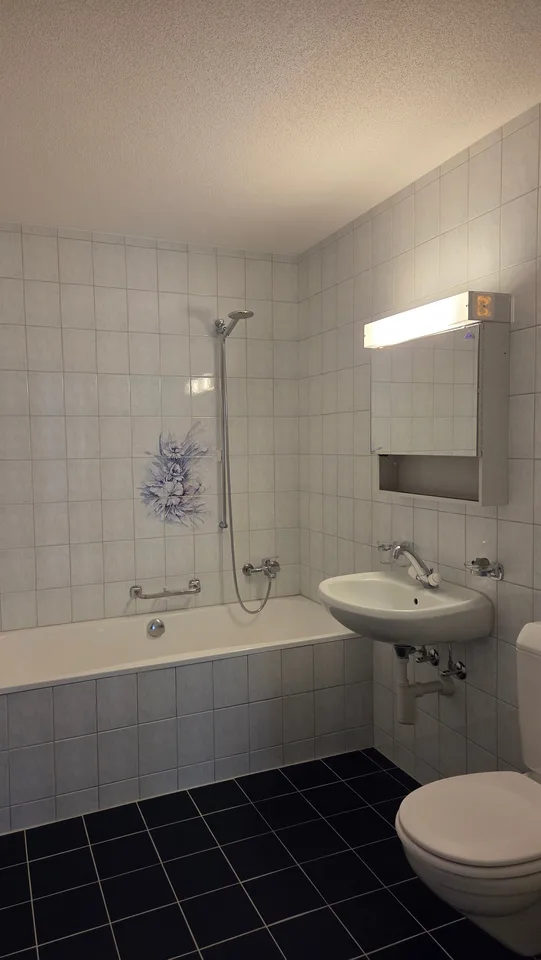 Wohnung in einem Gebäude mit Aufzug. – Foto 8 von 14