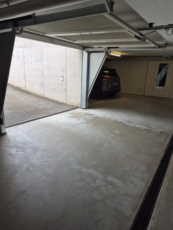 Parcheggio per magazzino a Ennetbürgen, Stanserstrasse 66a